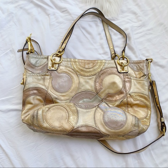 COACH Monogram Gold Leather Shoulder Bag - Picture 4 of 10